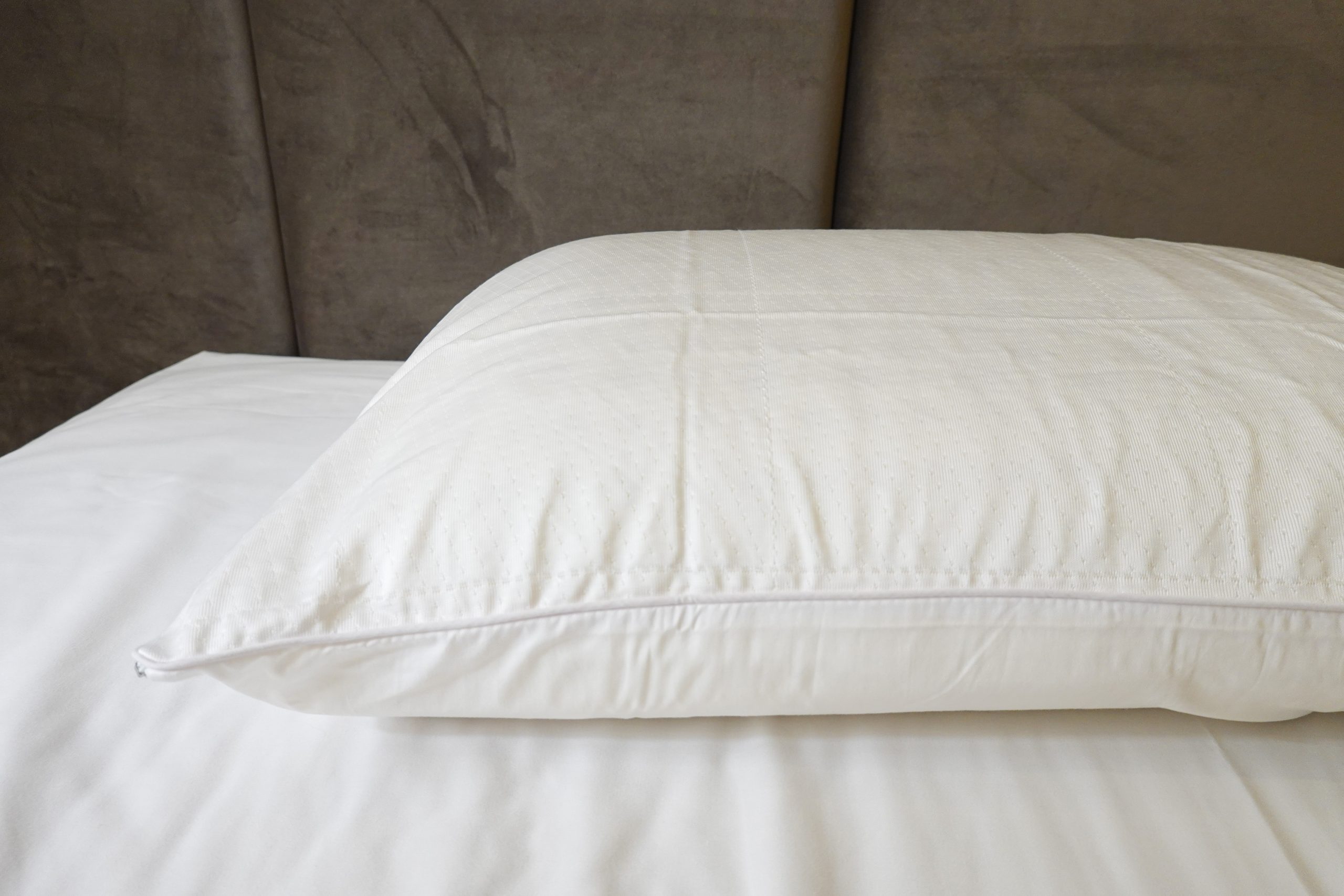 眠豆腐-枕頭-枕頭推薦-記憶枕-乳膠枕-好睡枕頭-落枕-枕頭選擇-記憶棉-乳膠