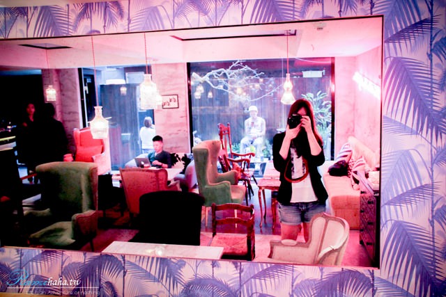 東區-時尚咖啡廳-CHLOECHN Cafe-蕾咪-攝影師自拍